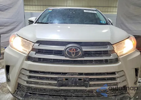 2018 Toyota Highlander Se z USA, uszkodzony, nr VIN 5TDJZRFH3JS561920